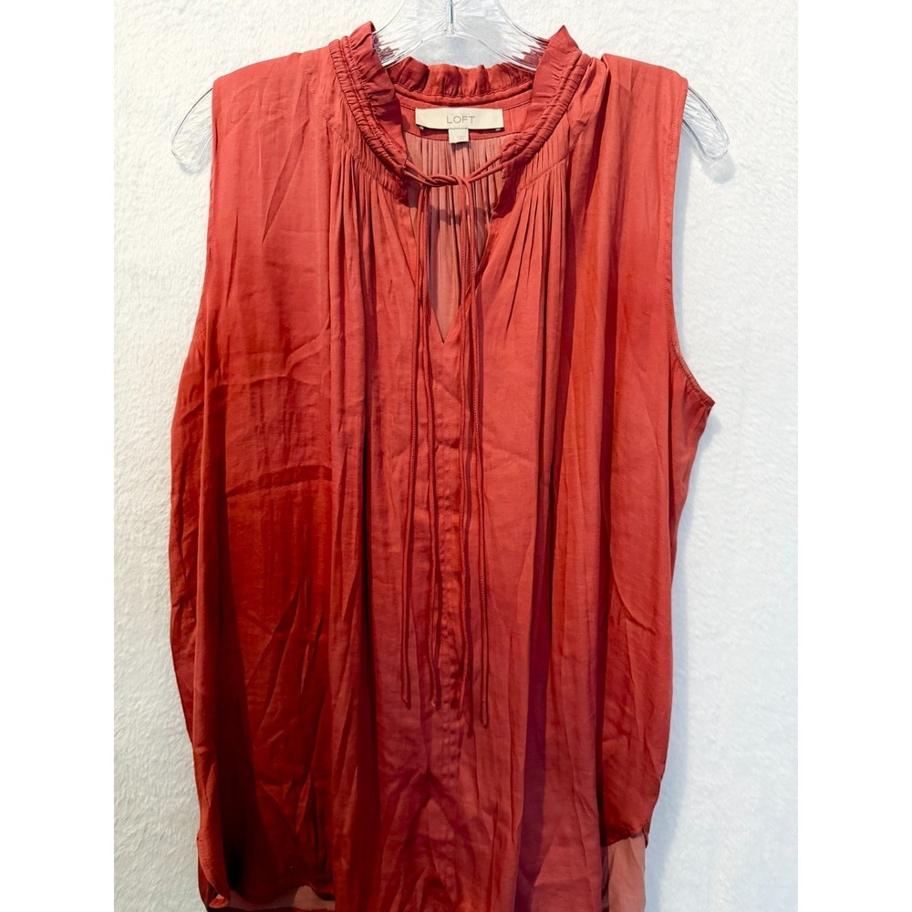 LOFT Rust Orange Sleeveless Blouse Large Boho Chic Lightweight Pleated Top - Picture 6 of 8